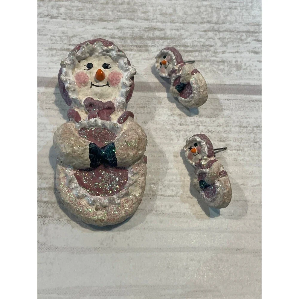 1999 Snowsnickel brooch, pen, and earrings set from a nickel to the snowsnickel
